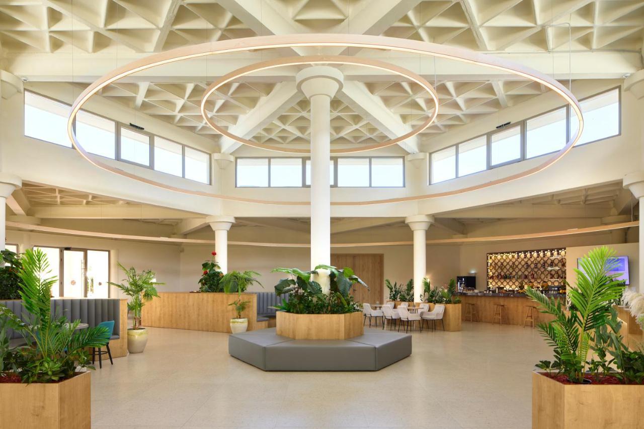 Sol Tropikal Durres Hotel Екстериор снимка